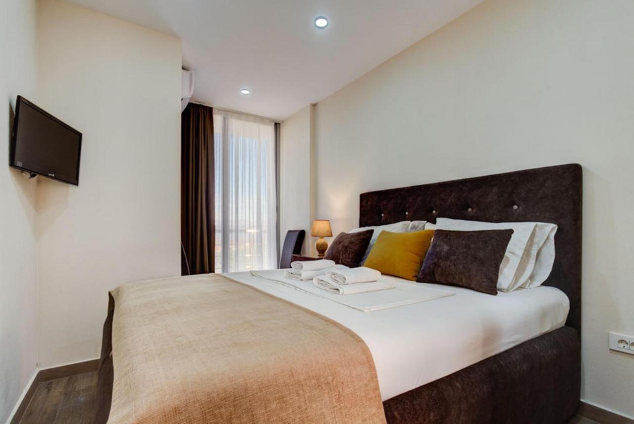 Hotel Zan Ulcinj Kültér fotó