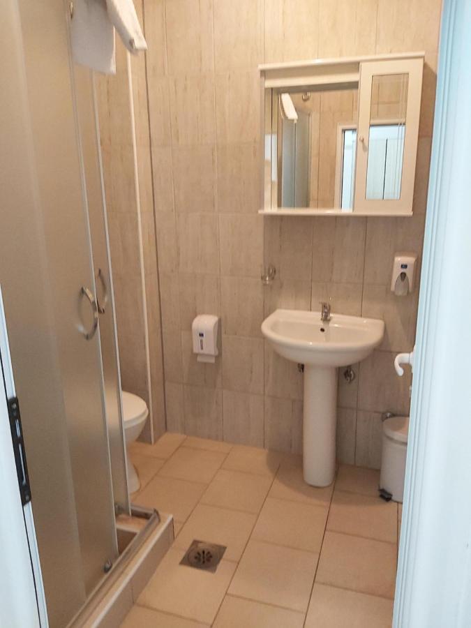 Hotel Zan Ulcinj Kültér fotó