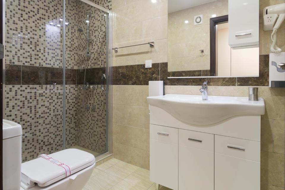 Hotel Zan Ulcinj Kültér fotó