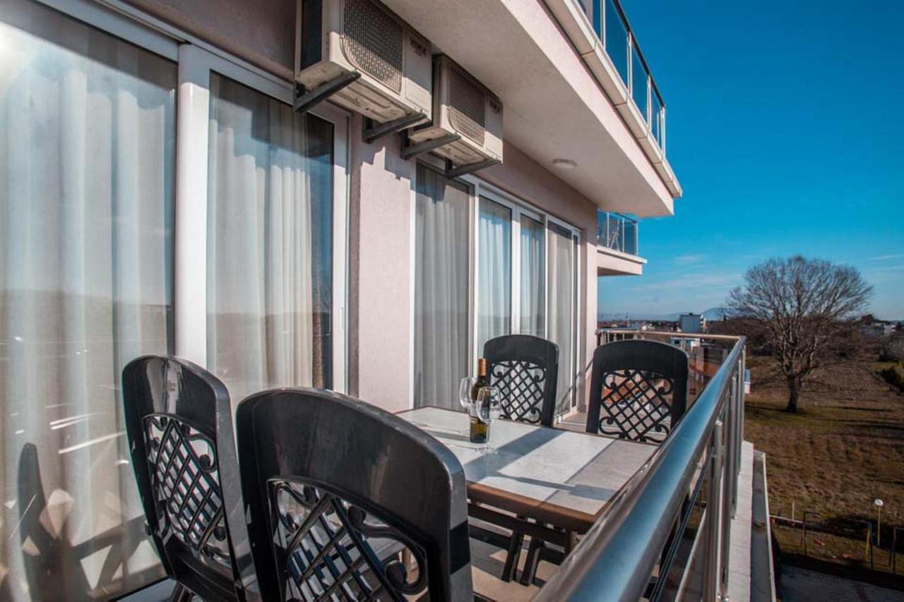 Hotel Zan Ulcinj Kültér fotó