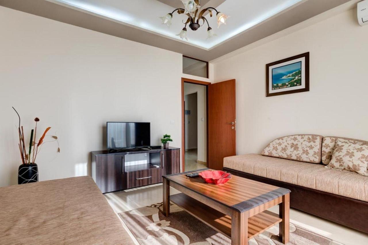 Hotel Zan Ulcinj Kültér fotó