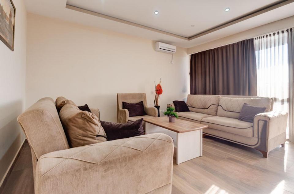 Hotel Zan Ulcinj Kültér fotó