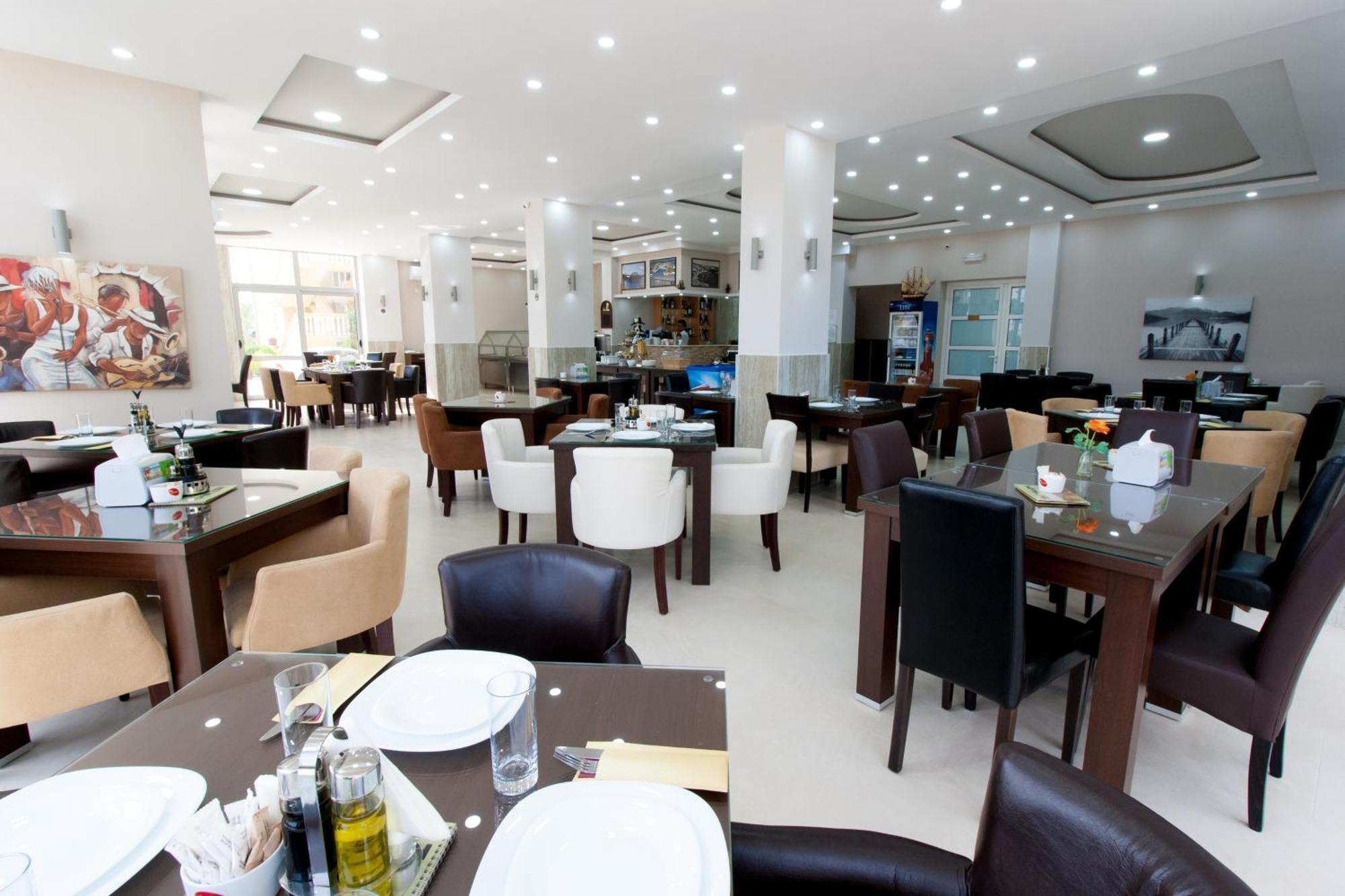 Hotel Zan Ulcinj Kültér fotó