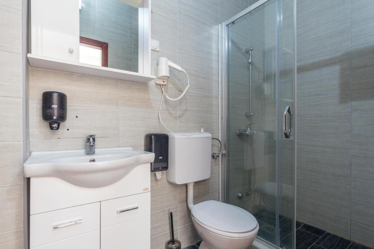 Hotel Zan Ulcinj Szoba fotó